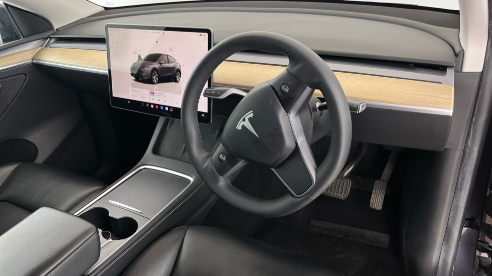 TESLA MODEL Y Image 9