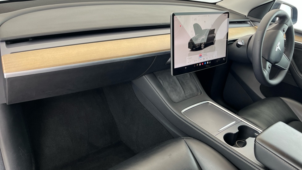 TESLA MODEL Y Image 10