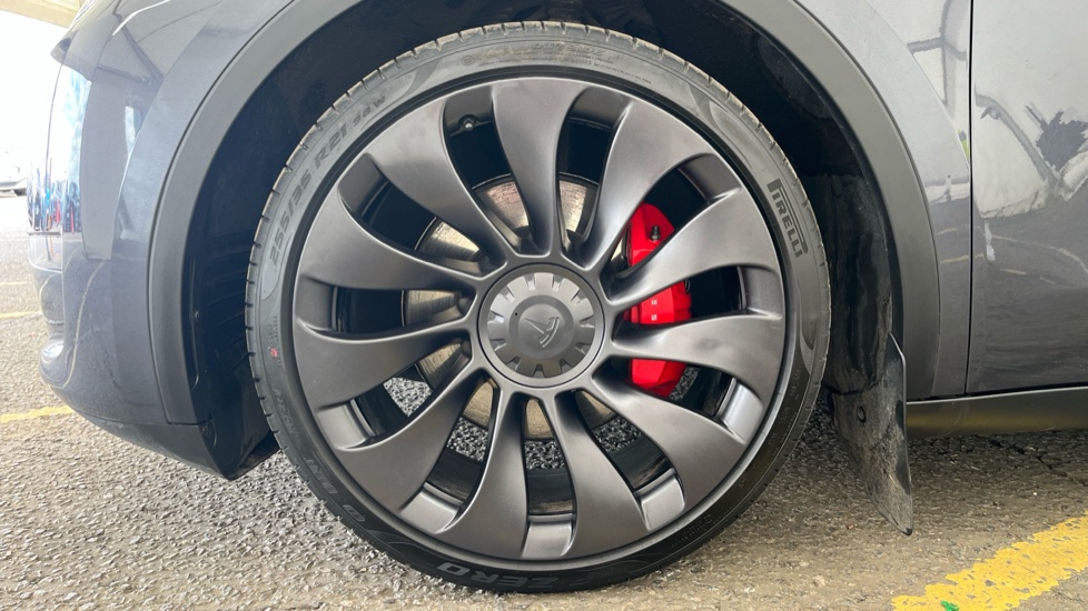 TESLA MODEL Y Image 17