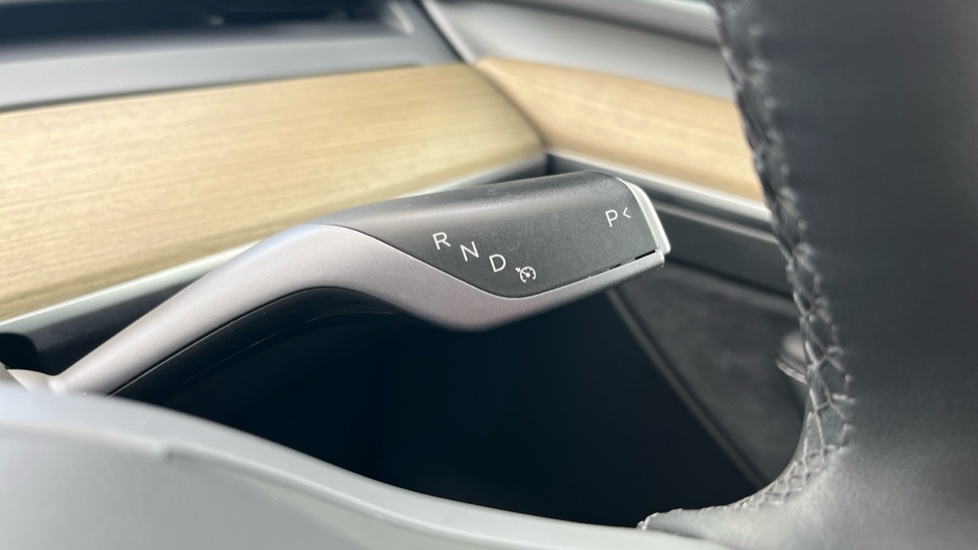 TESLA MODEL Y Cruise control
