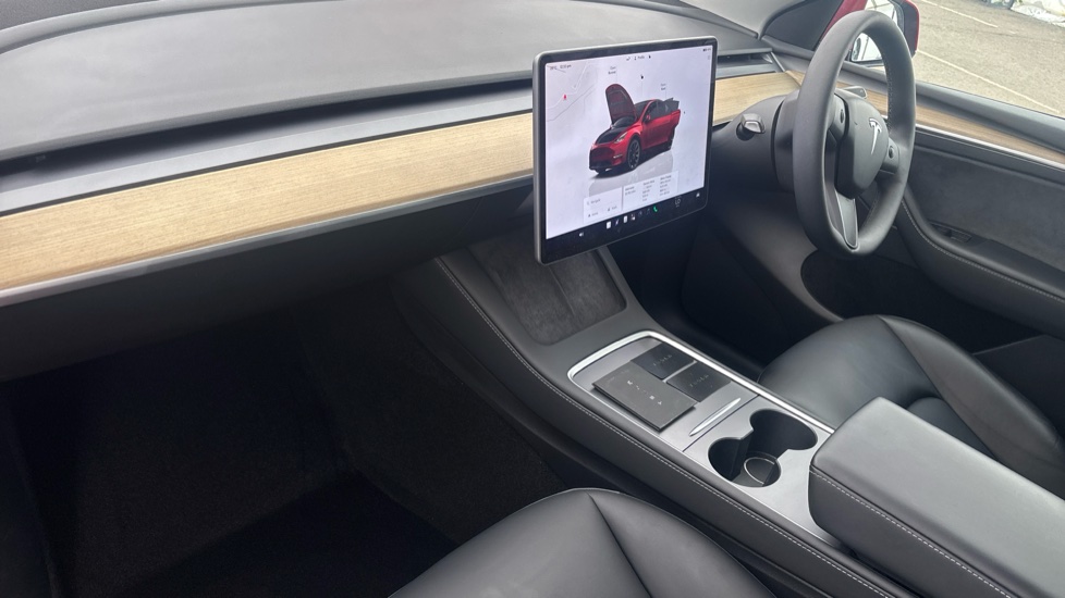 TESLA MODEL Y Image 10