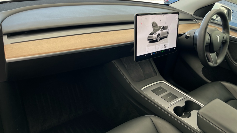TESLA MODEL Y Image 10
