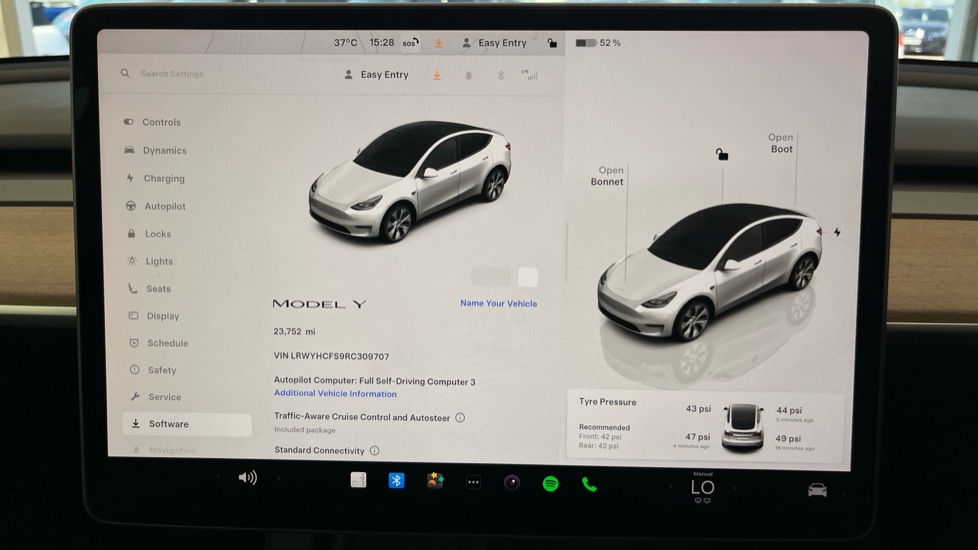 TESLA MODEL Y Image 13