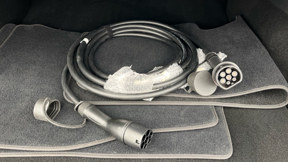 TESLA MODEL Y Image 22
