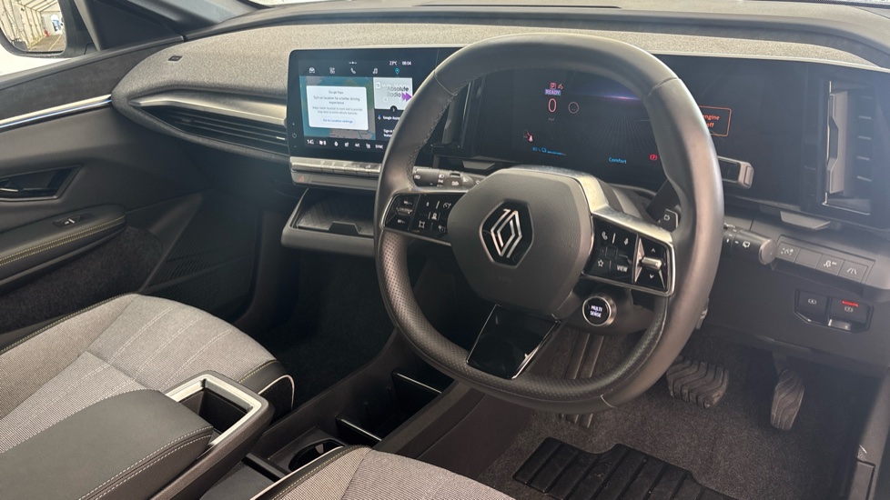 RENAULT MEGANE E-TECH Image 9