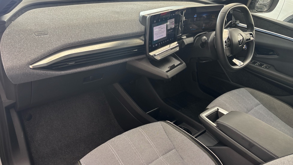 RENAULT MEGANE E-TECH Image 10