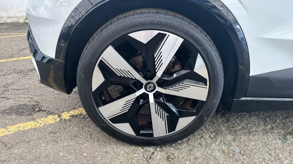 RENAULT MEGANE E-TECH Image 19