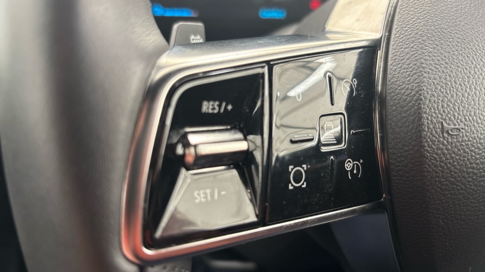 RENAULT MEGANE E-TECH cruise control
