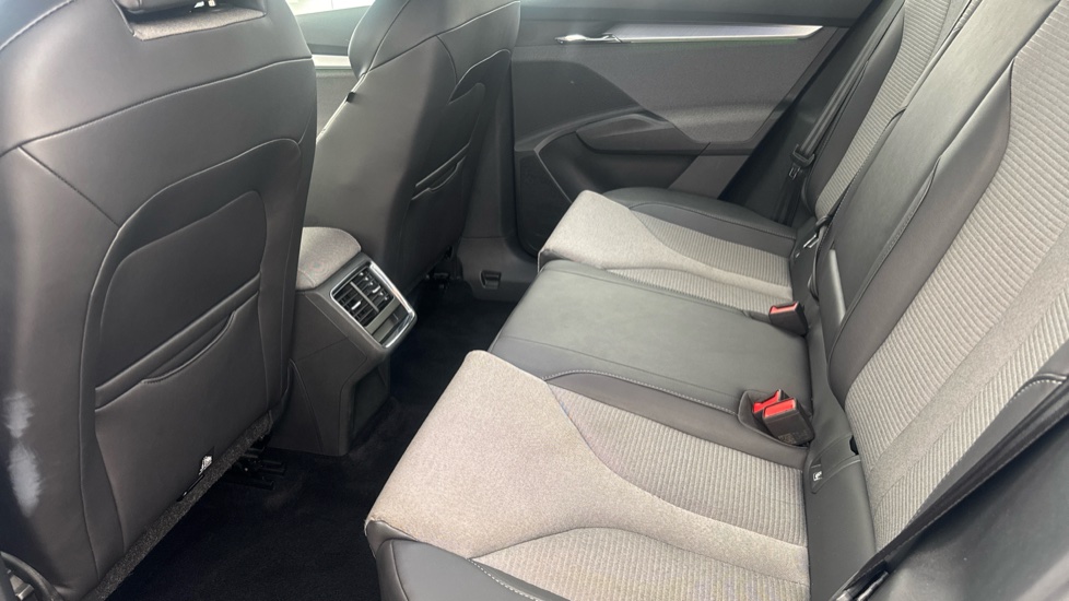 SKODA ENYAQ Image 14