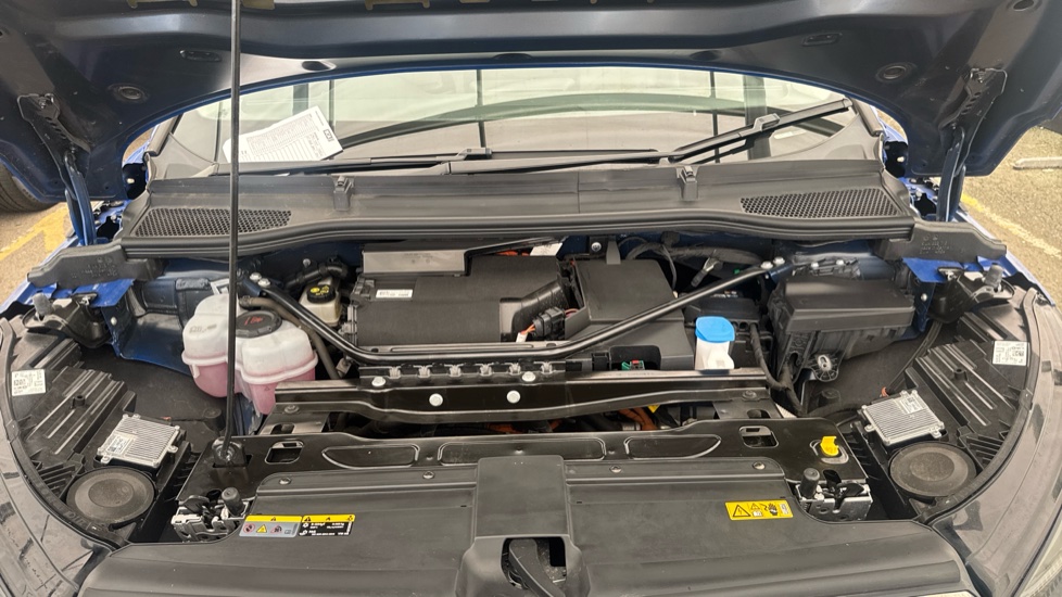 SKODA ENYAQ Image 16