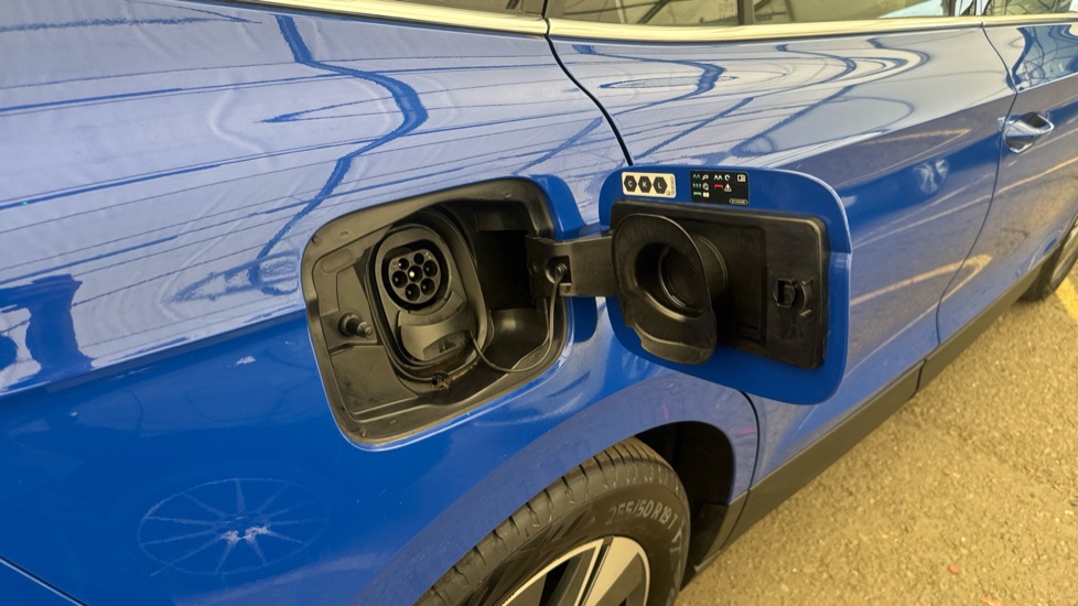 SKODA ENYAQ Image 21