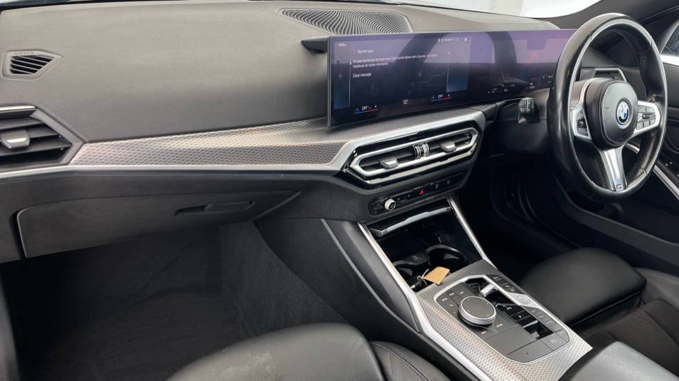BMW 3 SERIES Image 10