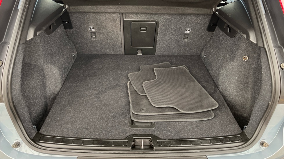 VOLVO XC40 Image 15