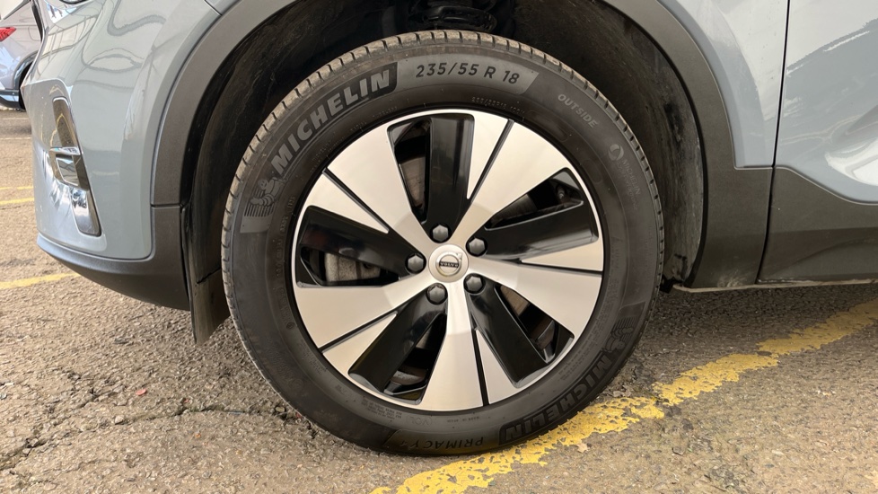 VOLVO XC40 Image 17