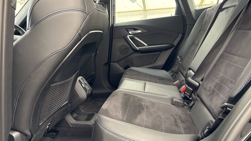 BMW iX1 Image 14