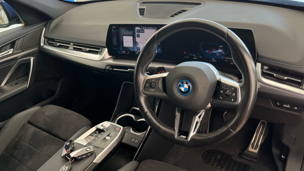 BMW iX1 Image 9