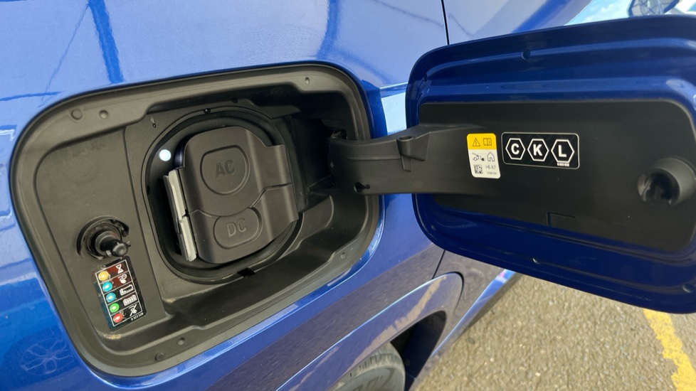 BMW iX1 Image 21
