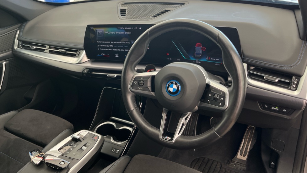 BMW iX1 Image 9