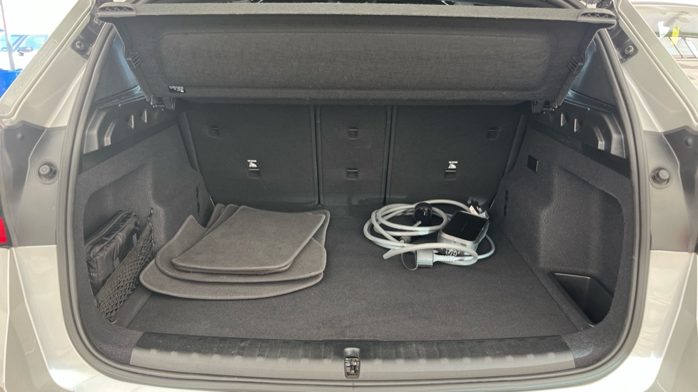 BMW iX1 Image 15