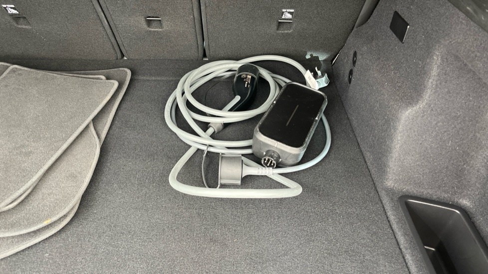 BMW iX1 Image 22