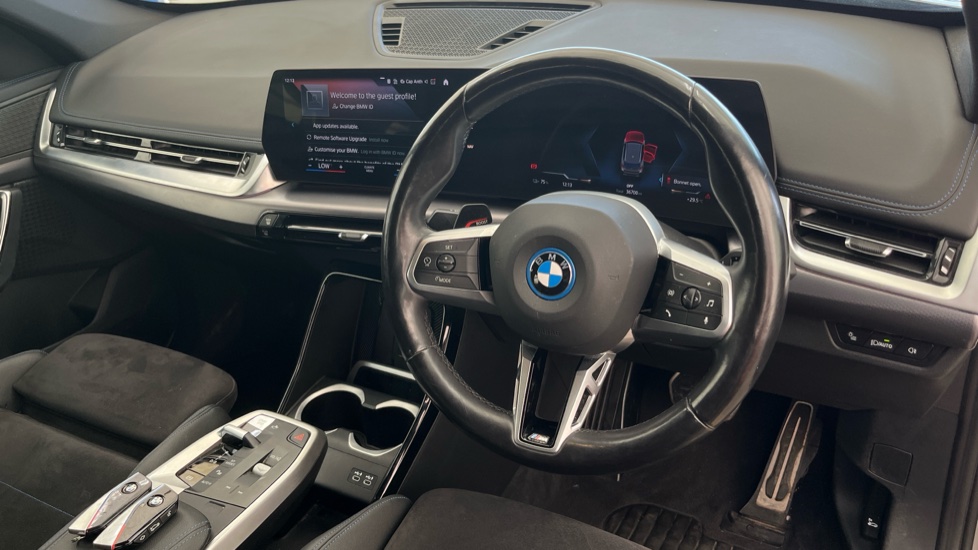 BMW iX1 Image 9