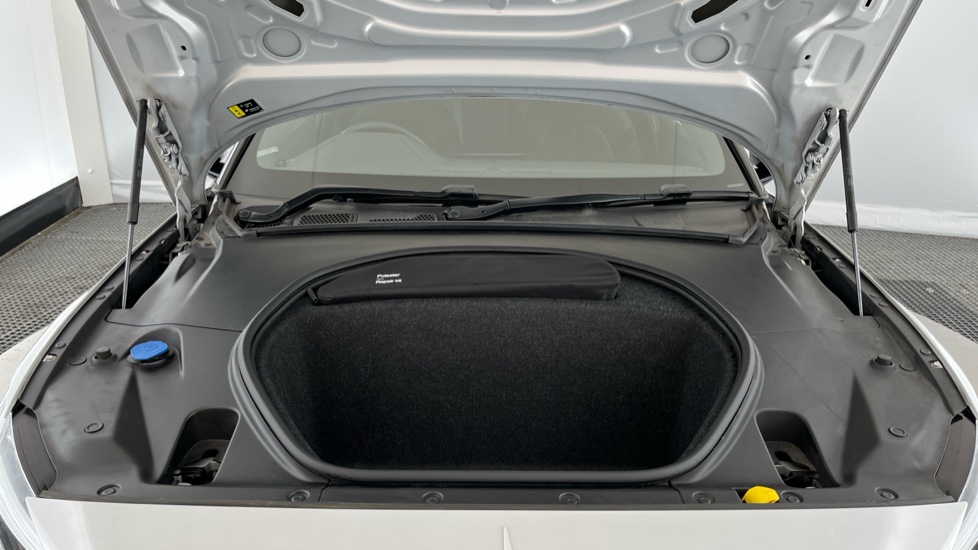 POLESTAR 2 Image 16