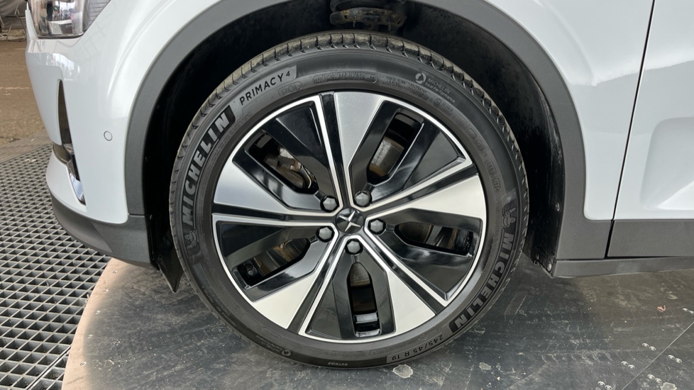 POLESTAR 2 Image 17