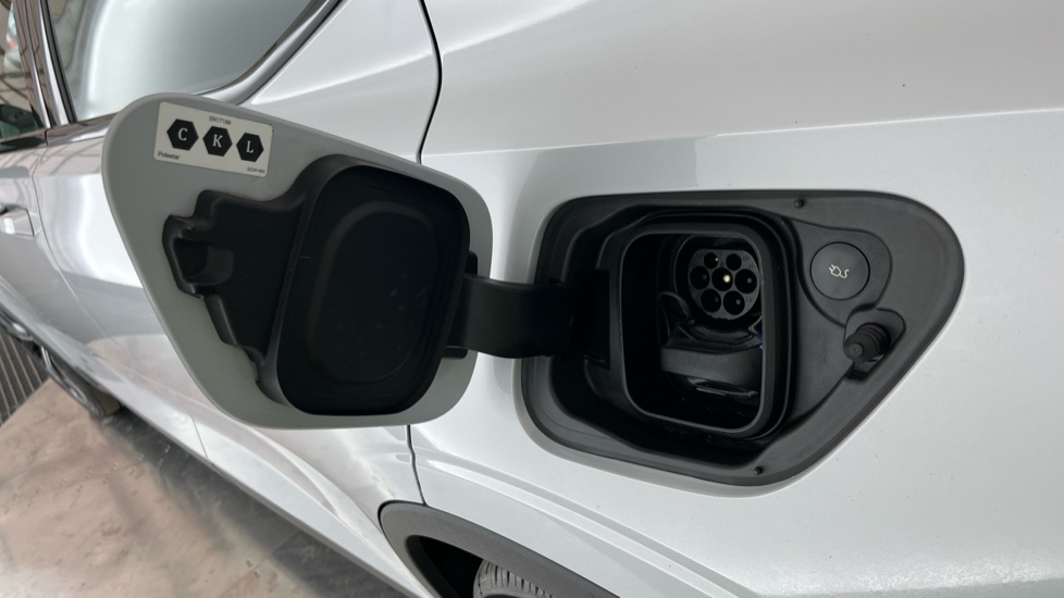 POLESTAR 2 Image 21
