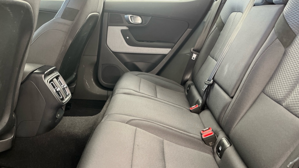 POLESTAR 2 Image 14