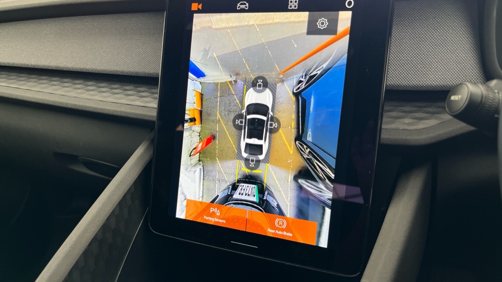 POLESTAR 2 reverse camera