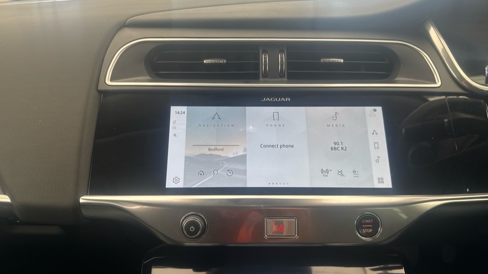 JAGUAR I-PACE Image 12