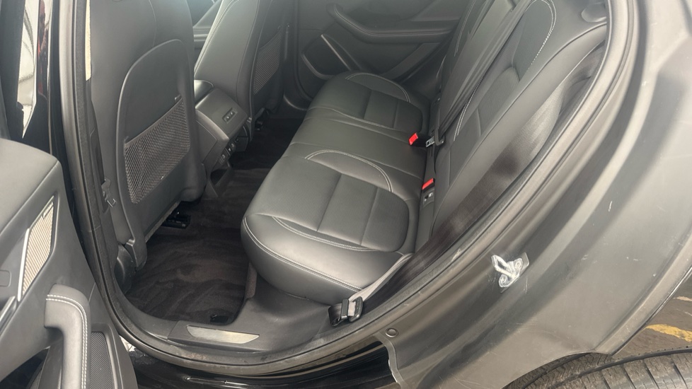 JAGUAR I-PACE Image 14