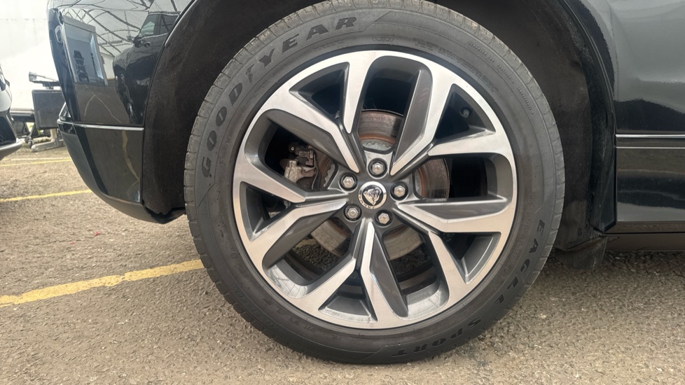 JAGUAR I-PACE Image 19
