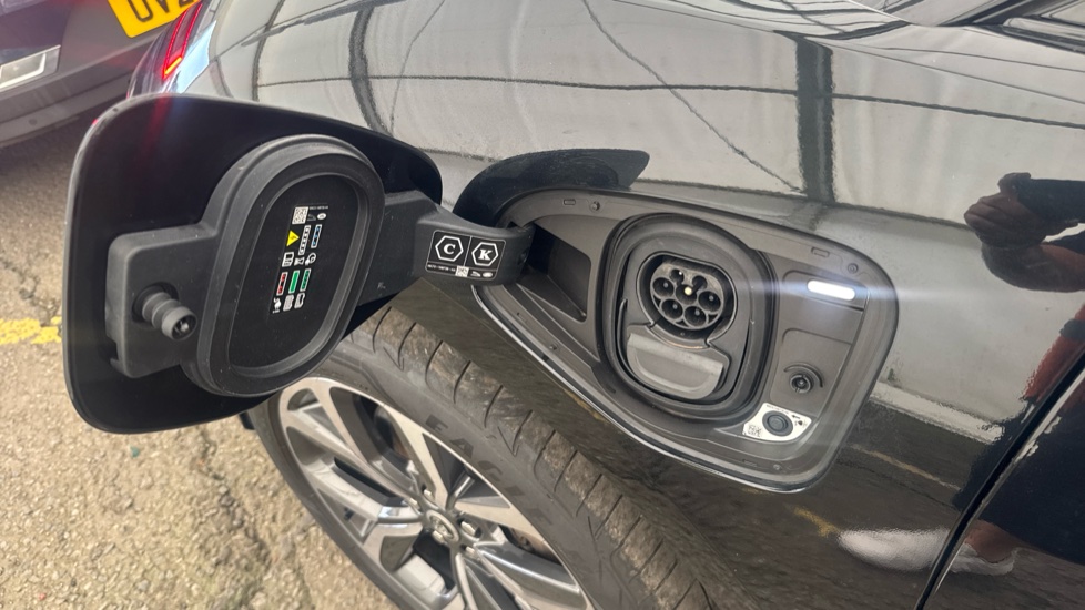 JAGUAR I-PACE Image 21
