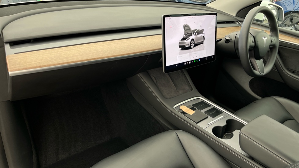 TESLA MODEL Y Image 10