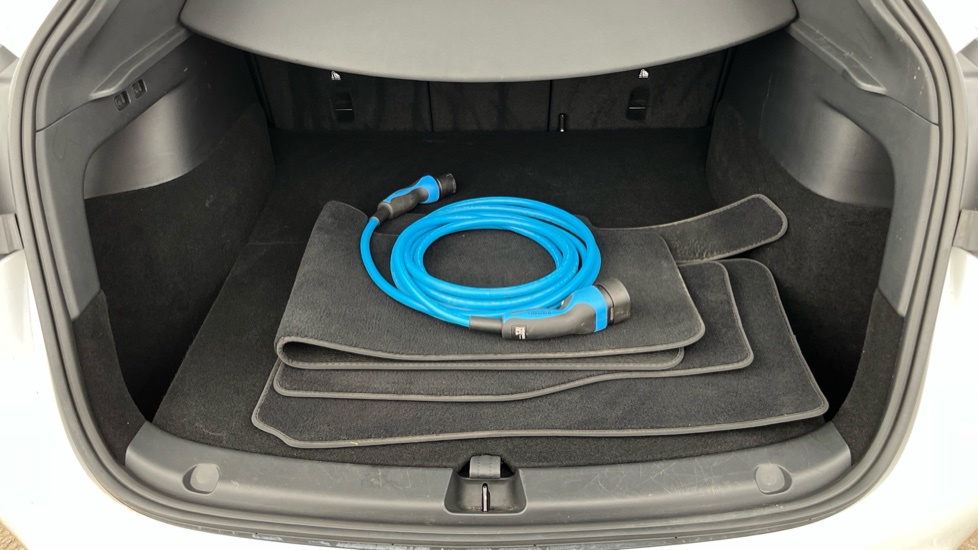 TESLA MODEL Y Image 15
