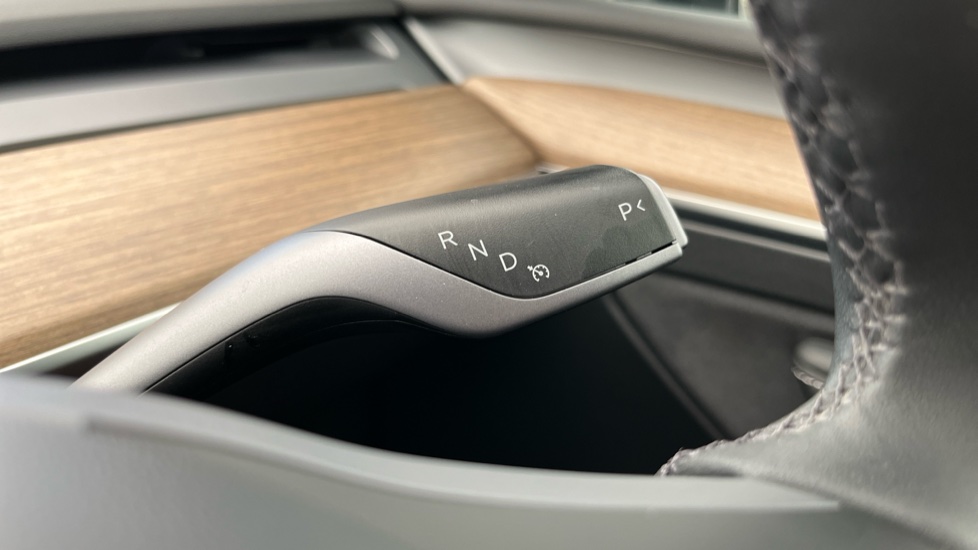 TESLA MODEL Y Cruise control