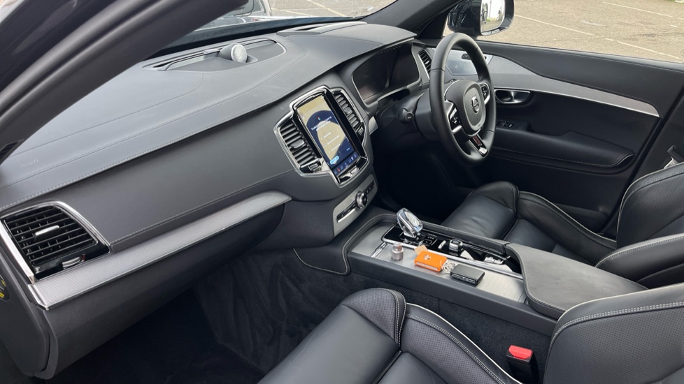VOLVO XC90 Image 11