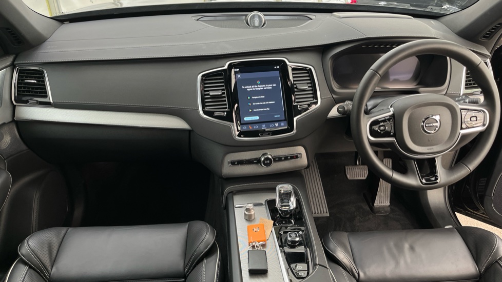 VOLVO XC90 Image 12
