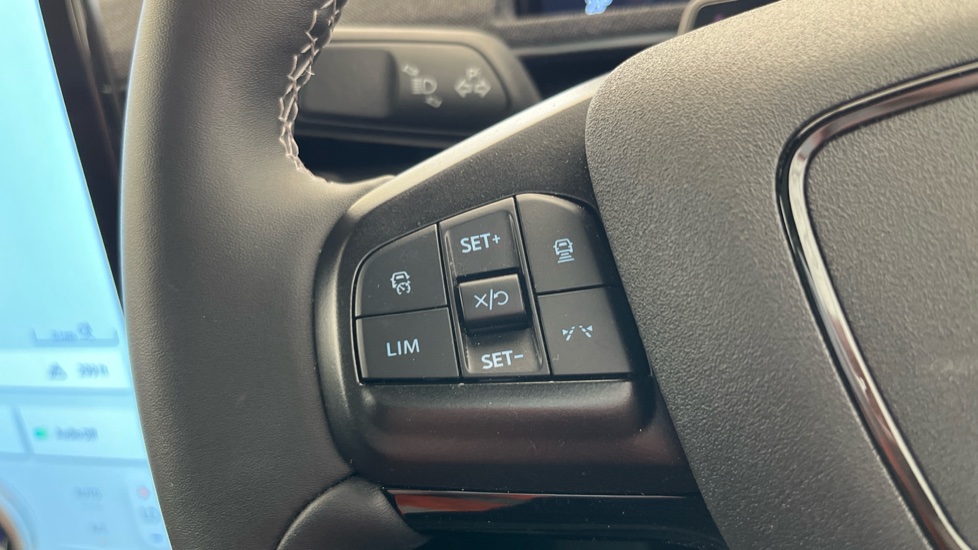 FORD MUSTANG MACH-E Cruise control