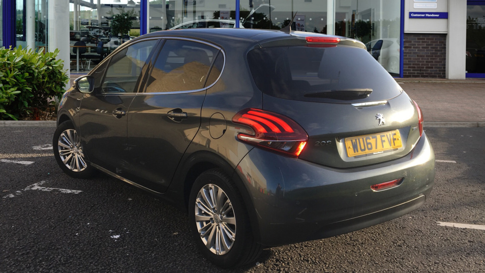 Used Peugeot 208 Hatchback 1.2 PureTech Allure 5dr Manual Grey WU67FVF