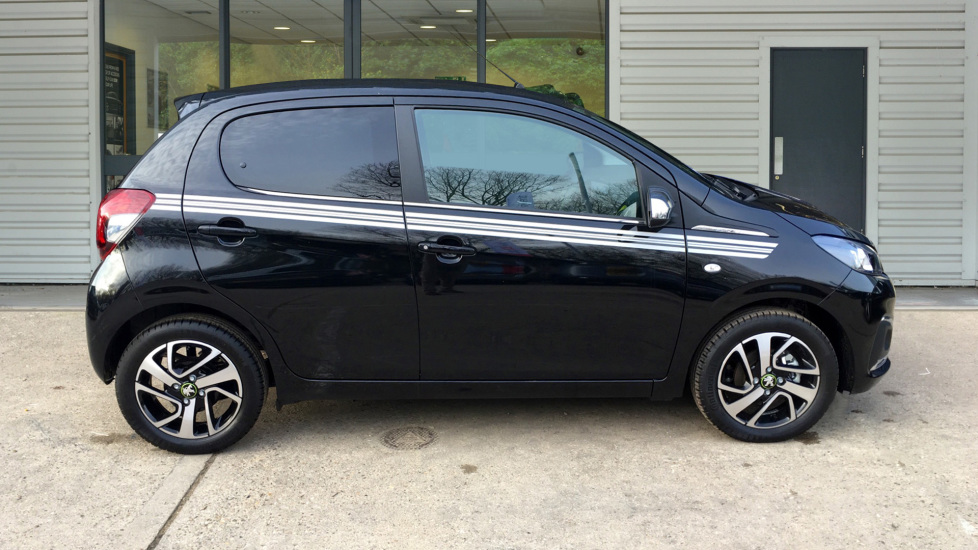 Used Peugeot 108 Hatchback 1.0 Collection 5dr Manual Black LD68VVA