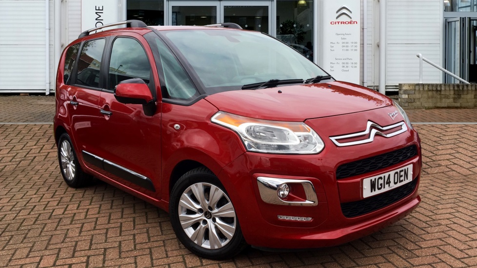 London Robins and Day Citroen Edgware